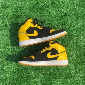Air Jordan 1 Retro GS ‘New Love’
